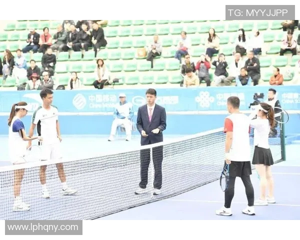 重庆网球队的包夹战术解析与深度剖析网球竞技的策略与技巧